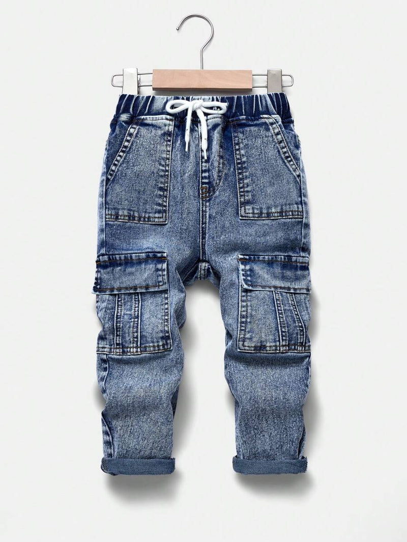 Young boy casual distressed cargo denim jeans

Light wash tapered jeans with drawstring waist

Functional cargo pockets for everyday use