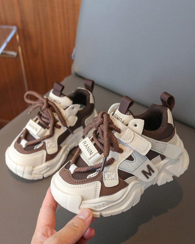 Kids lightweight beige autumn sport sneakers

Chunky kids sneakers with hook and loop closure
