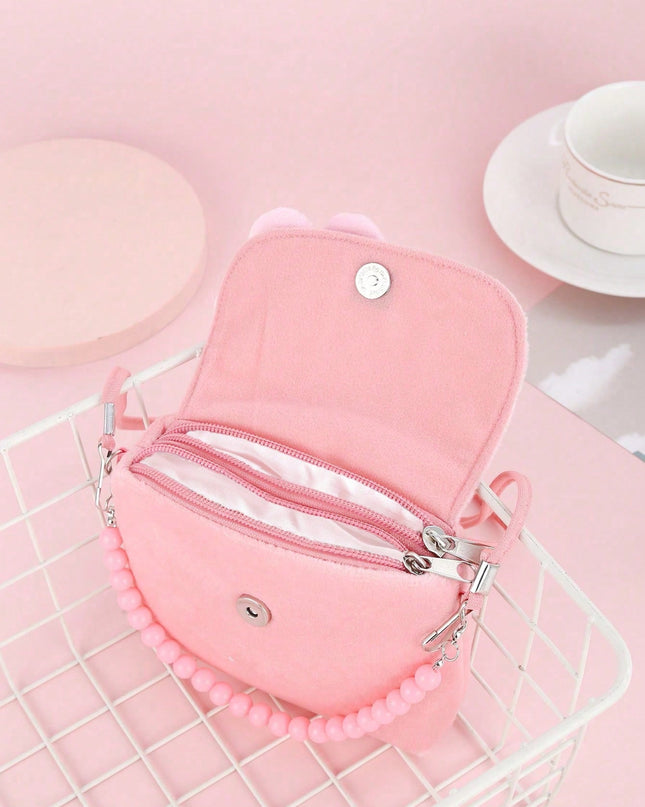 Girls chain strap vintage bag

Soft plush shoulder bag for teens